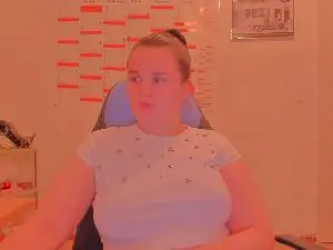 Eileen  live sex cam