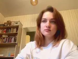 TraciYarrow  live sex cam