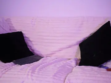 GiaInked  live sex cam