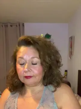 Sexy50solitaria  live sex cam