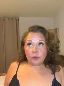 Sexy50solitaria  live sex cam