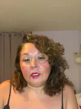 Sexy50solitaria  live sex cam