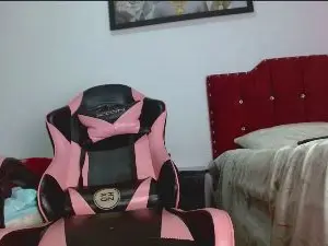 Karolsweetvagi  live sex cam