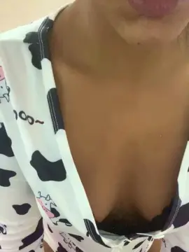 Caroolzinhah  live sex cam
