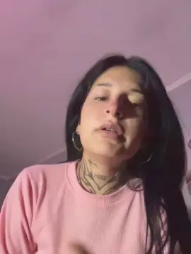 AdriCut3  live sex cam