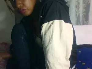 Juliesexy87  live sex cam