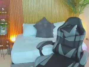 Nahia_1  live sex cam