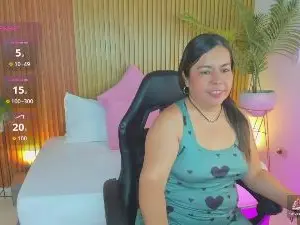 Nahia_1  live sex cam
