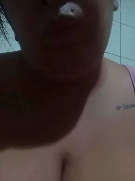 Pomelito6  live sex cam