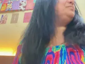 Cutiepieshe  live sex cam