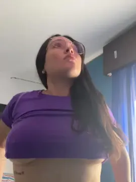 Mmagabby  live sex cam