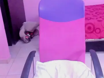 Blondie_squirt  live sex cam