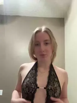 Amandiie  live sex cam