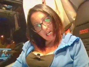 Milfa38  live sex cam
