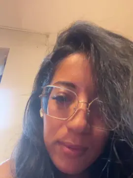 Moony69  live sex cam