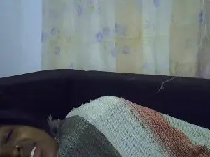 Yslley  live sex cam