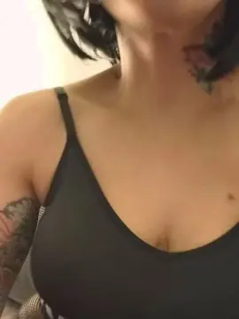 Indilindi  live sex cam