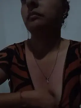 Lunita708  live sex cam