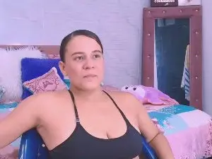Candyb3  live sex cam