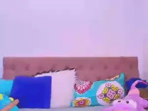Candyb3  live sex cam