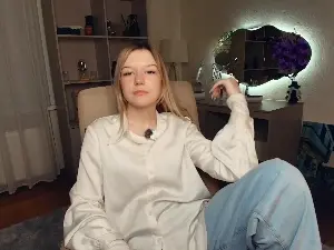 KatieFalley  live sex cam