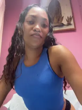 Tchenima  live sex cam