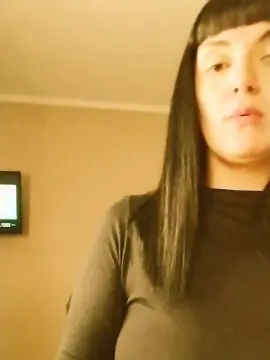 Wildrousse  live sex cam