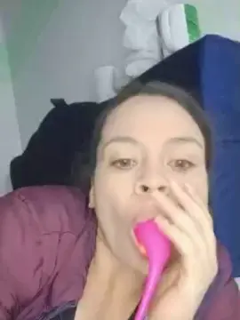 Camikis  live sex cam
