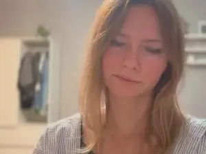 Sexy_millie01  live sex cam