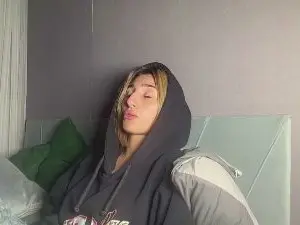 MarielGuynup  live sex cam
