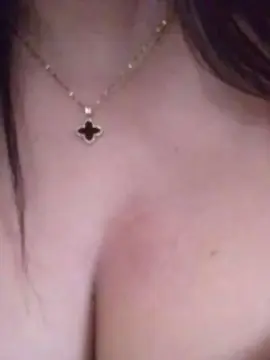 Sissou_hot  live sex cam