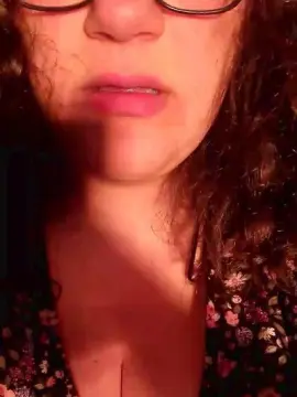 Piggest  live sex cam