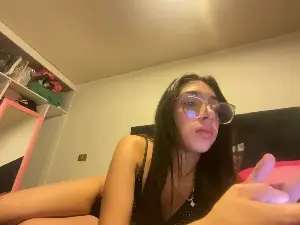 Carlitaa19  live sex cam
