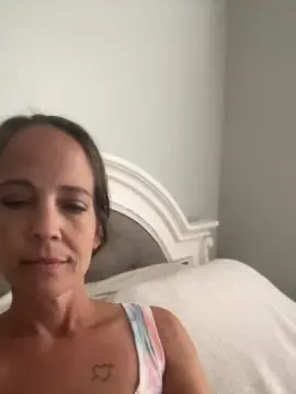 Genesisrain3  live sex cam