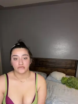 Yurfavwhitesnow  live sex cam