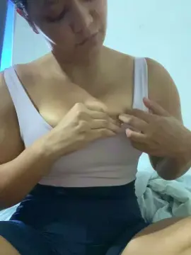 Thalitaweder  live sex cam