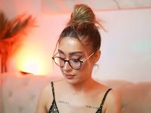 AileenKiss  live sex cam