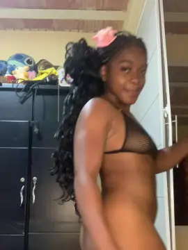 Cami_culona  live sex cam