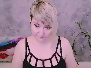 Djullia  live sex cam