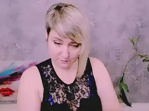 Djullia  live sex cam