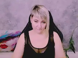 Djullia  live sex cam