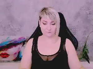 Djullia  live sex cam