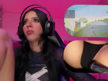 SweetieCloe  live sex cam