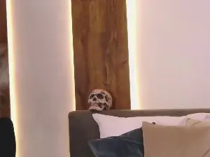 Emyhilton  live sex cam