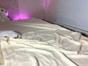 Ami_Tinn  live sex cam