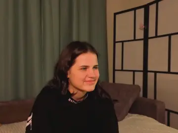 JaneeMowell  live sex cam