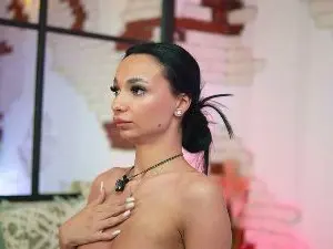 MaraJolie  live sex cam