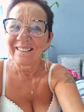 Babylove54  live sex cam