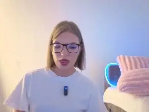 HoneySchuepfer  live sex cam