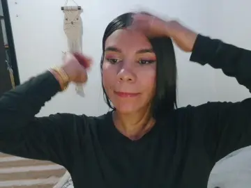 Zendaya444  live sex cam